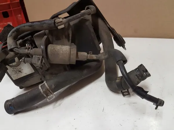 Webasto-lämmitin OEM 86450C Mazda 6 Farmarille 2009 image 9