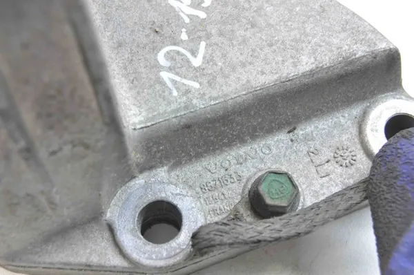 Soporte de motor VOLVO XC90 I 8671633 2.8L 2003 image 3