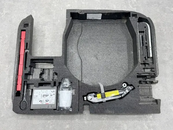 Styropor insert Audi TT 8J OEM CPS 8J0864501F image 2