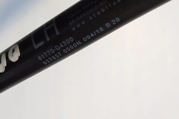 KIA Optima 2019 Vänster Baklucka Dämpare OEM image 2