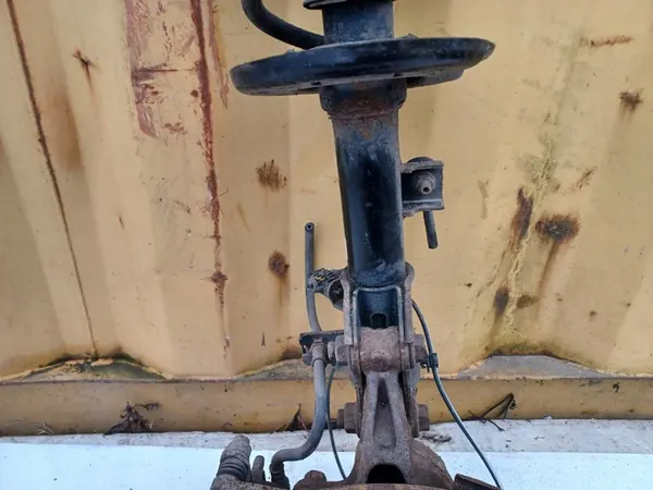 Vänster fram McPherson stötdämpare 2.2D Mazda CX-5 image 3