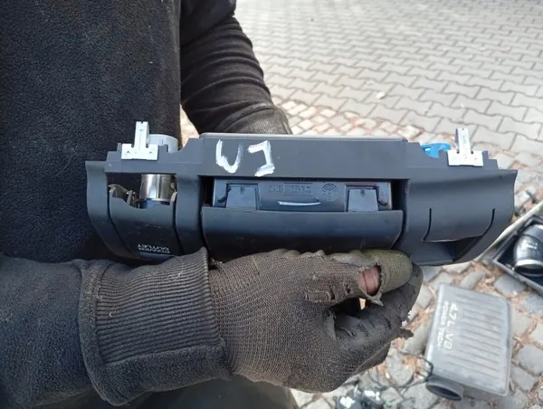 Askfat OEM 55116279AD för Jeep Grand Cherokee WJ image 3