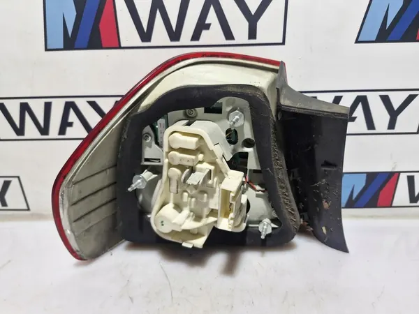 Conjunto de luces traseras LED BMW E90 LCI 7289426 7289425 7289428 image 3