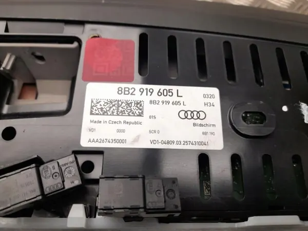 Ecrã Audi Q5 OEM 8B2 919 605 L - Usado image 6