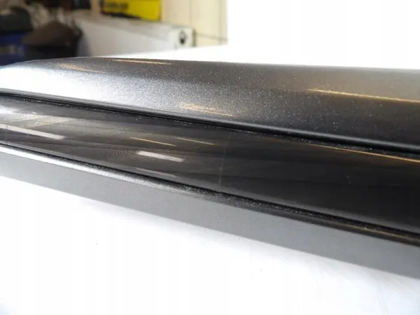 Ford DS73-F22601-BHW Deurtrim Links Voor image 4