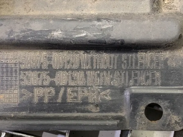 Aile avant droite OEM 53875-0D120 Toyota Yaris II image 5