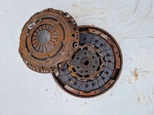 Kaksimassainen Flywheel Opel Insignia A 1.8 image 4