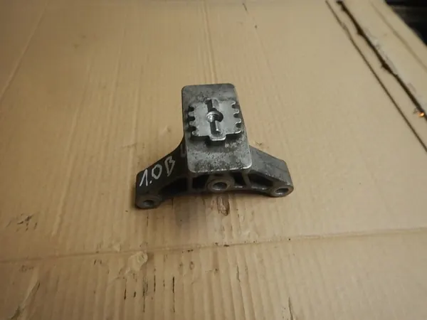 VW UP 1.0 MPI Vaihteiston Kiinnike OEM 1S0199117 image 2