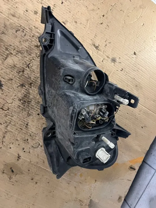 Mercedes ML Frontscheinwerfer rechts OEM ml p.p lampa - mefjuu image 5