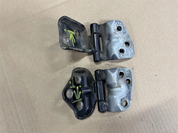 Conjunto de dobradiças do porta-malas Suzuki Jimny 2013R image 3