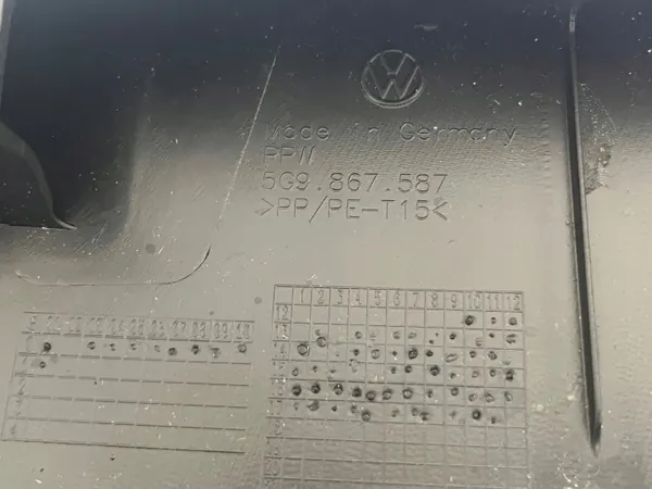 Cobertura de porta-malas VW Golf VII 7 OEM 5G9867605A image 9