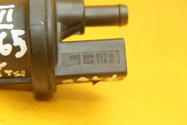 Bränsletank ventilationsventil OEM 6QE906517A VW Golf VI image 6
