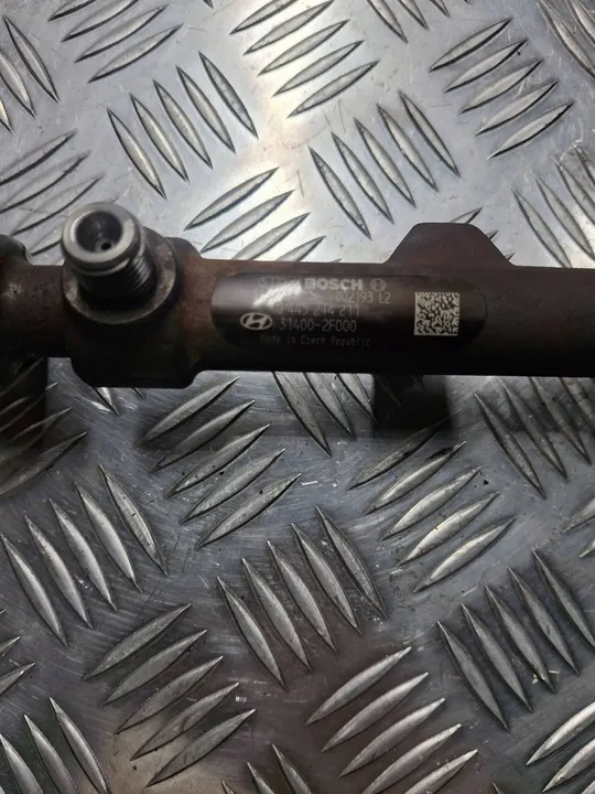 Trilho de combustível KIA Carnival 314002F000 image 4