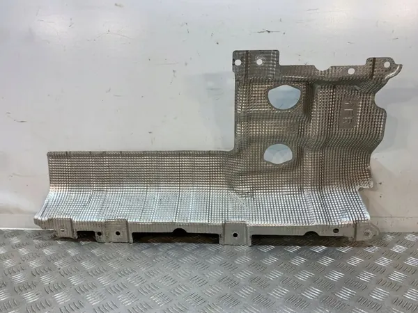 Escudo térmico escape Mitsubishi Outlander IV OEM FBZ27476 image 3