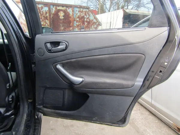 Panel de puerta Ford Mondeo MK4 OEM AK-6-91186 image 3
