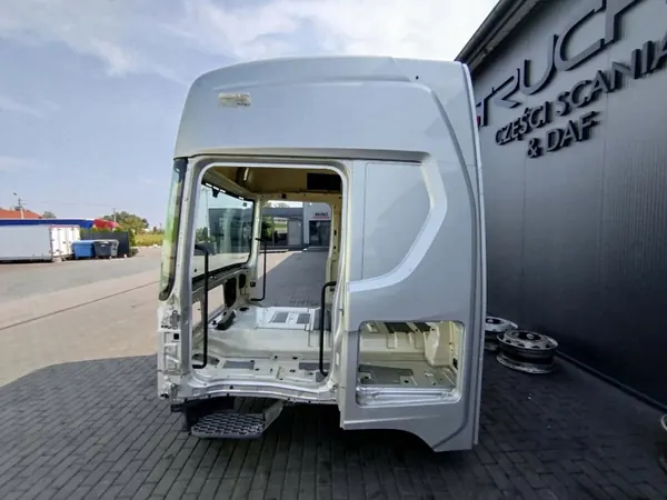 Cabina nua Scania R NTG OEM CR20 - Usado image 3