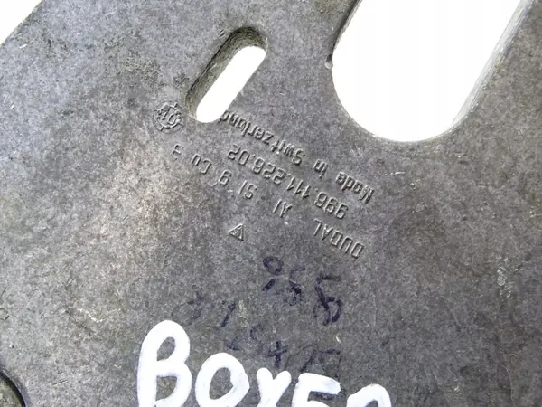 Auspuff-Halterung Porsche OE 99611122602 image 3
