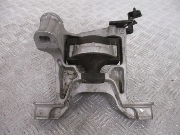 Mazda motorfäste OEM D09T-39060 för CX-3 image 3