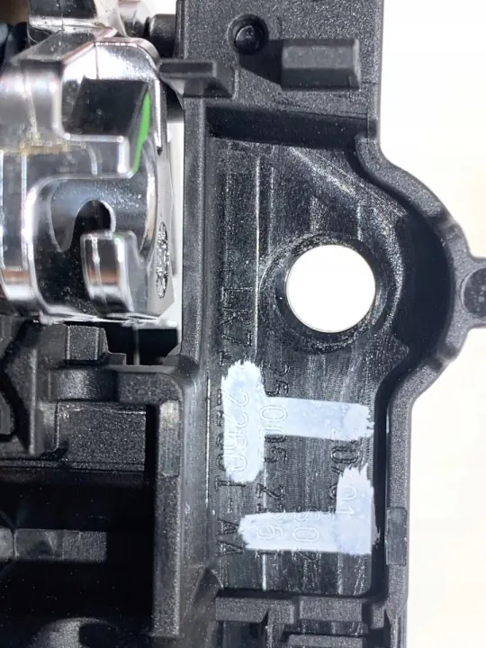 Manilla Interior Trasera Izquierda OEM LK7222601AA Land Rover image 4