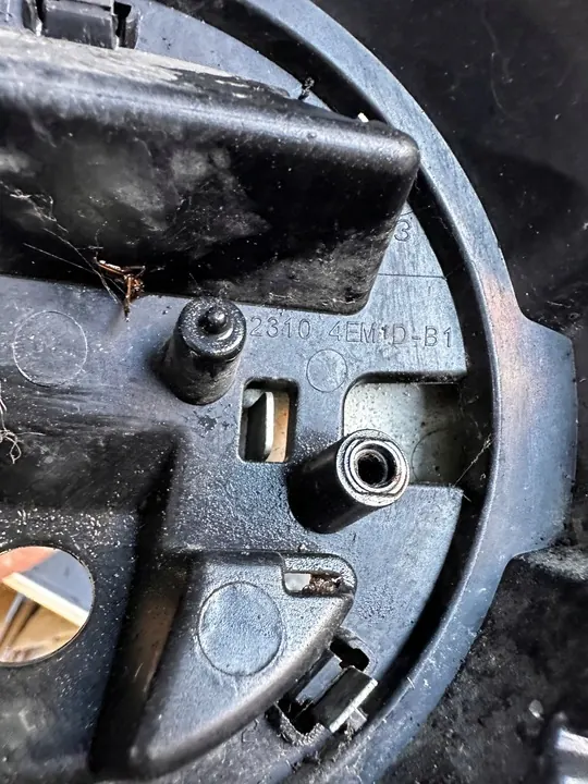 Nissan Qashqai II J11 13-17 Front Grill A0855479 image 9