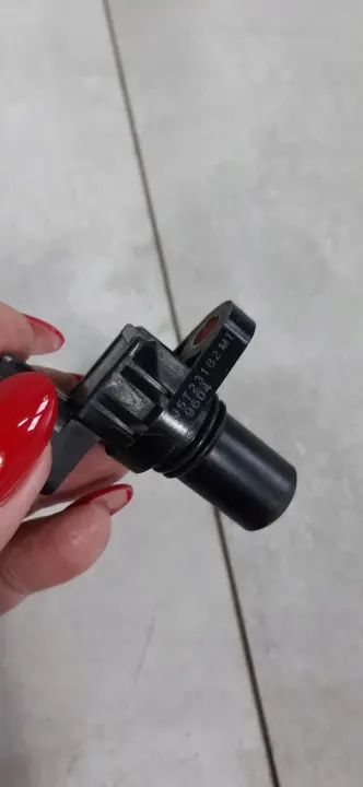 Sensor de posição do eixo de cames OEM J5T23182M1 Suzuki image 6