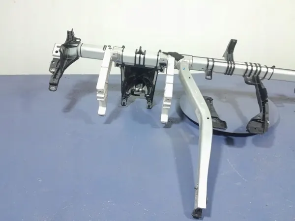 Mercedes GLA W156 Mittariston Kehys OEM A1766801055 image 3