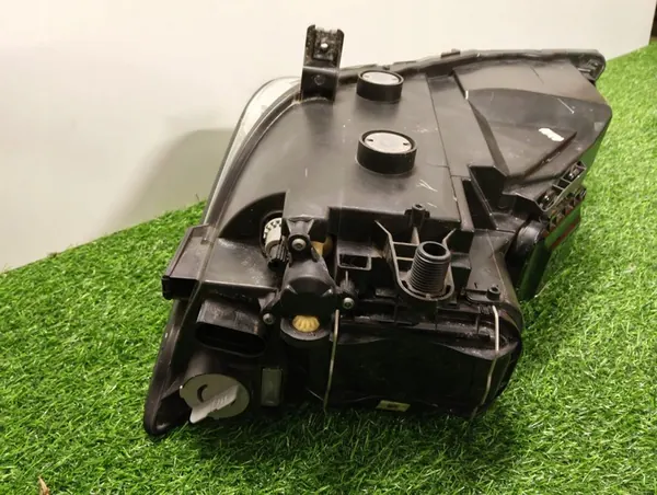 SEAT LEON III Farol Direito 5F1941006B image 4