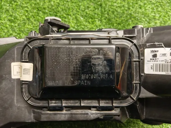 SEAT LEON III Farol Direito 5F1941006B image 7