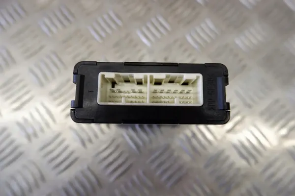 Módulo de controlo Toyota OEM 89535-76011 para Prius Plus image 6