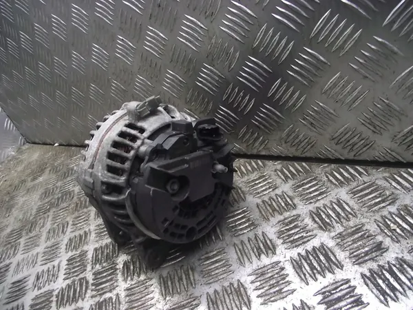 Vaihtovirtageneraattori Nissan QASHQAI 2011 OE 8200728292 image 3