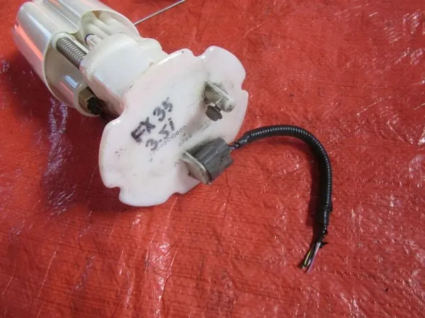Bomba de combustível Infiniti FX35 2003-2008 OEM 17040-CG000 image 2