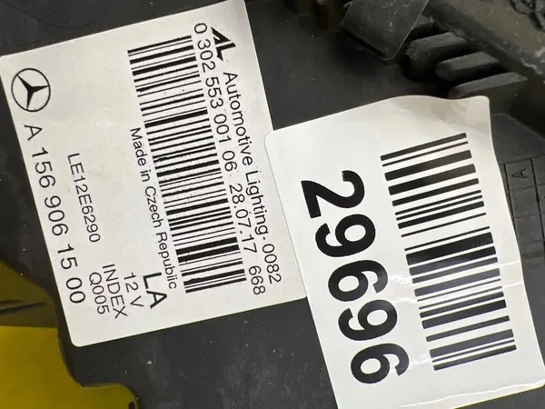 Linker Koplamp Mercedes GLA W156 H7 USA A1569061500 image 2