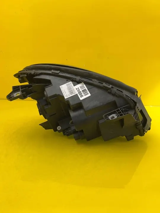 Linker Koplamp Mercedes GLA W156 H7 USA A1569061500 image 3