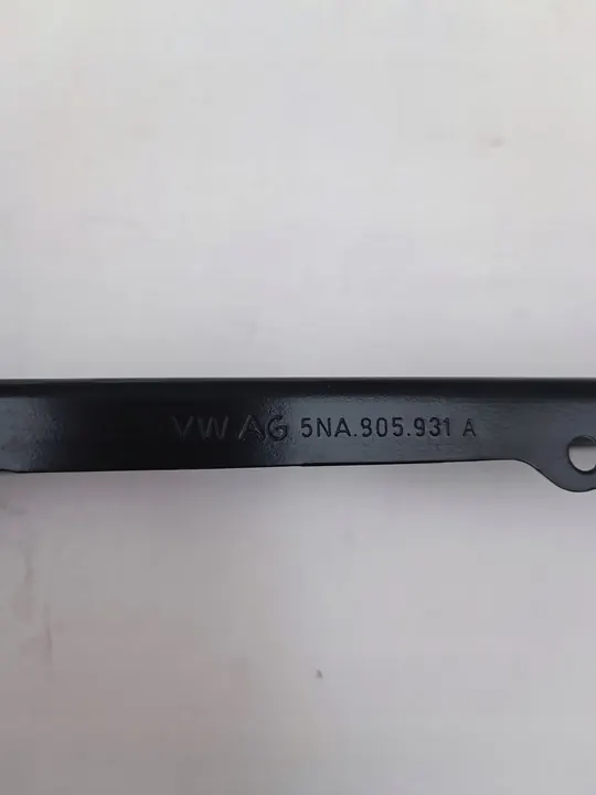Volkswagen OE Frontstoßstangenhalter links 5NA805931A image 4
