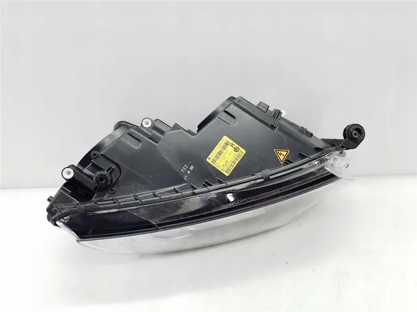 FARO XENON DIREITO SKODA OCTAVIA III 12-16 image 4