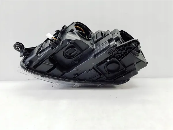 FARO XENON DIREITO SKODA OCTAVIA III 12-16 image 7