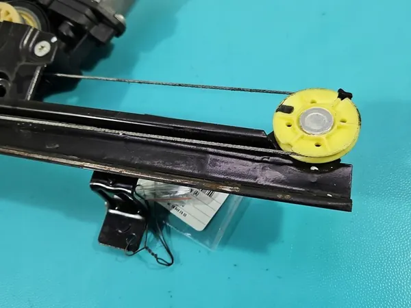 Elevador de vidro dianteiro esquerdo Fiat Ducato IV 1368922080 image 2