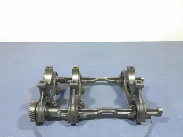 Árboles de equilibrado Mercedes OEM A6510110700 - Usado image 2
