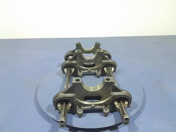 Árboles de equilibrado Mercedes OEM A6510110700 - Usado image 4