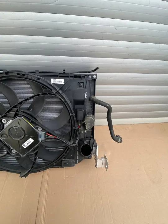 BMW F30 F31 F32 F36 Waterradiator Ventilator Compleet image 4