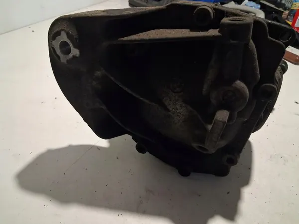 BMW 1 F20 F21 Achteras Diff 7599466 image 4