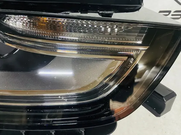 AUDI A4 B8 8K0 Faro Bi-Xenón Derecho image 6