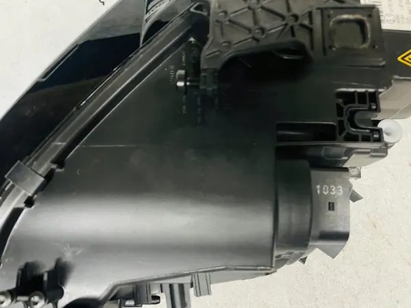 AUDI A4 B8 8K0 Faro Bi-Xenón Derecho image 7