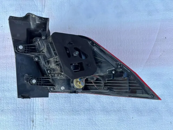 VW TIGUAN ALLSPACE 17- Luz Trasera Izquierda image 10