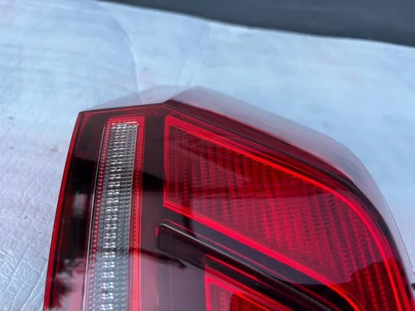VW TIGUAN ALLSPACE 17- Luz Trasera Izquierda image 5