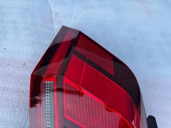 VW TIGUAN ALLSPACE 17- Luz Trasera Izquierda image 6