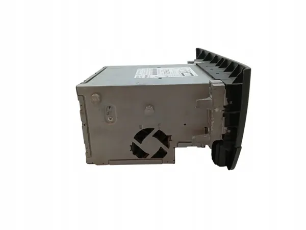 Mercedes C W204 tehdasradio CD OEM A2049009510 image 3