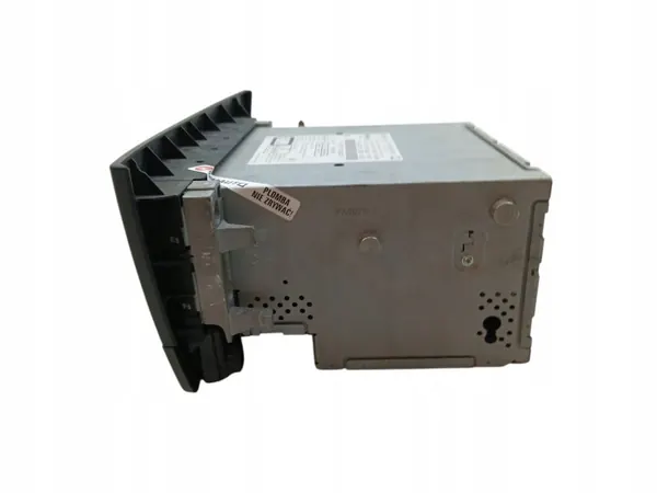 Mercedes C W204 tehdasradio CD OEM A2049009510 image 4