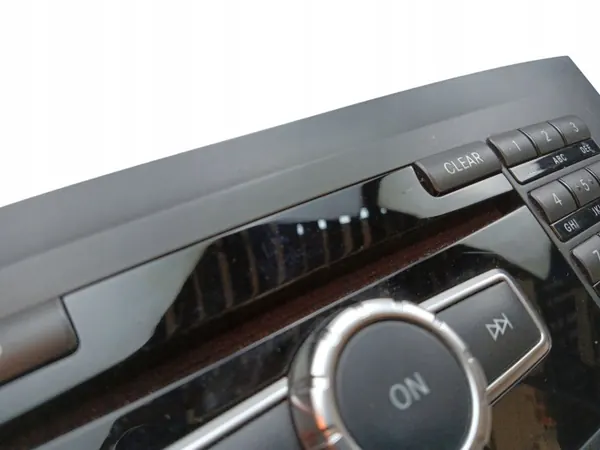 Mercedes C W204 tehdasradio CD OEM A2049009510 image 9