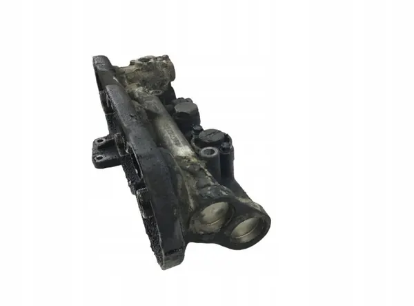 Oliefilterbeugel OEM 20730368 voor Renault Trucks image 6